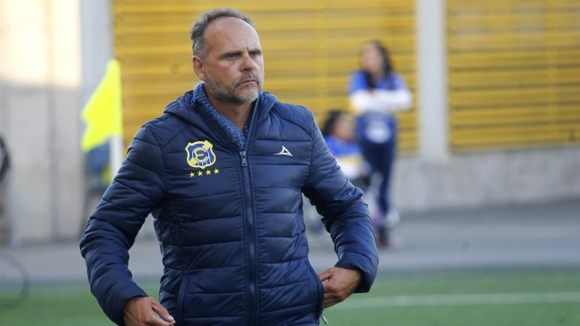 Everton oficializó el regreso del entrenador Javier Torrente para buscar salvarse del descenso