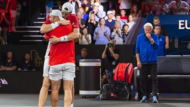 Isner y Sock pusieron en ventaja al Resto del Mundo tras vencer a Federer y Tsitsipas