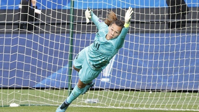 Las espectaculares atajadas de Christiane Endler en duelo de PSG ante Olympique de Lyon