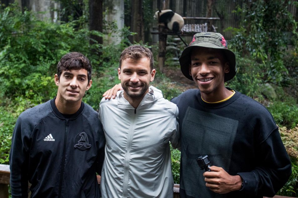 Cristian Garin visitó la reserva de pandas más famosa de China