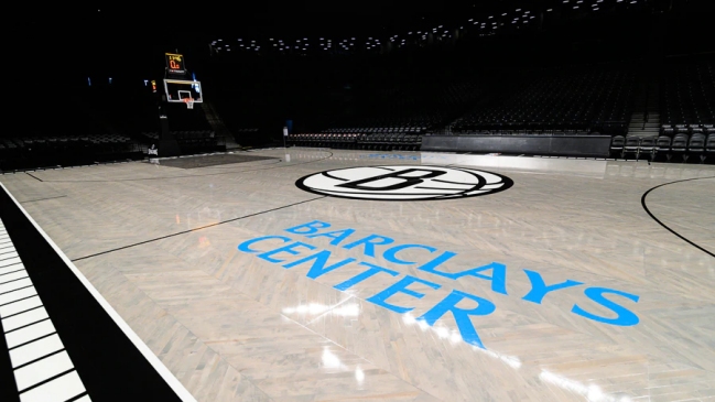 ¿Fin a la tradición? Brooklyn Nets presentó el primer parqué gris de la NBA