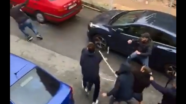 Hinchas de Dinamo Bucarest y Poli Timisoara protagonizaron violenta pelea en Rumania