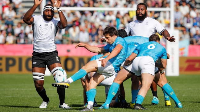 Uruguay sorprendió en su estreno mundialista y batió a Fiyi