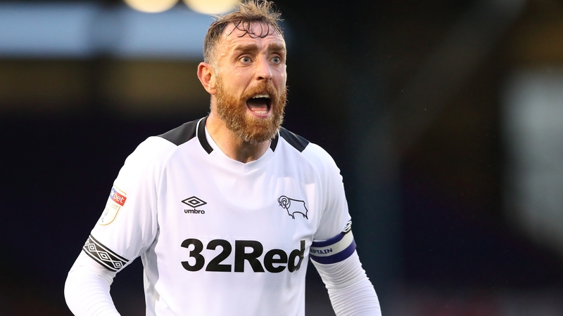 Capitán de Derby County se perderá la temporada por lesión tras choque en estado de ebriedad