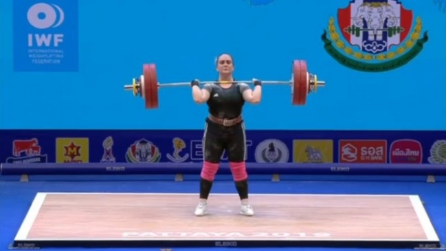 Una lesión impidió un mejor resultado para María Fernanda Valdés en el Mundial de Halterofilia