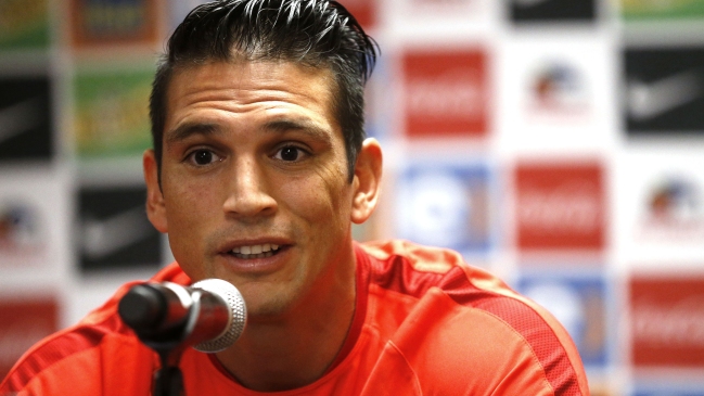 El “Kiwi” puso en apuros a Mark González tras insinuar que es hincha de la U