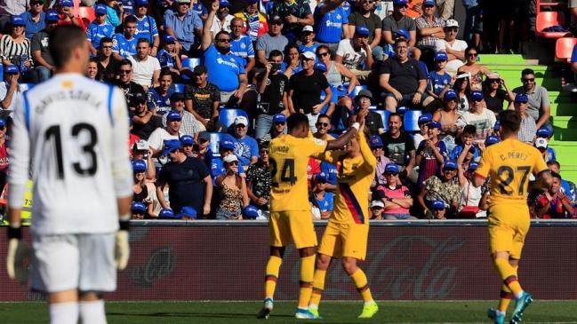 Con Arturo Vidal en la banca, Barcelona venció a Getafe y encendió la cima de la liga española