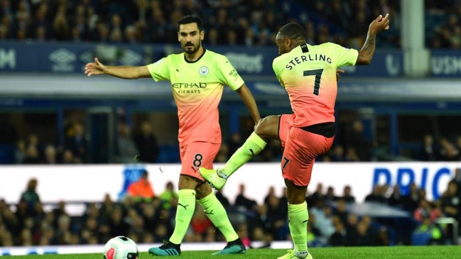 Manchester City impuso su superioridad ante Everton en la Premier League