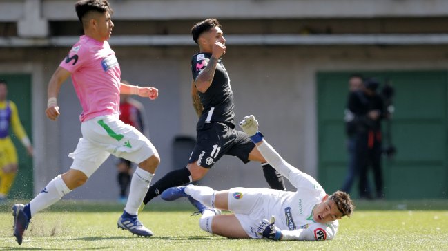 Marcos Bolados finiquitó luego de una tremenda carrera al arco de Audax Italiano