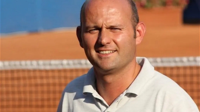 Escándalo: Umpire acosó a una recogepelotas y alentó a un jugador