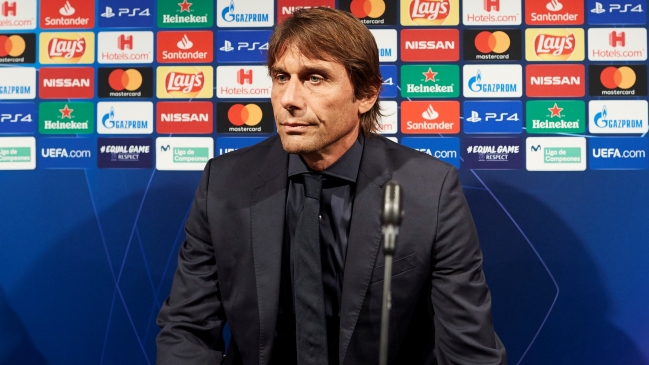 Antonio Conte defendió a Alexis: Es un buen tipo que vive para el fútbol