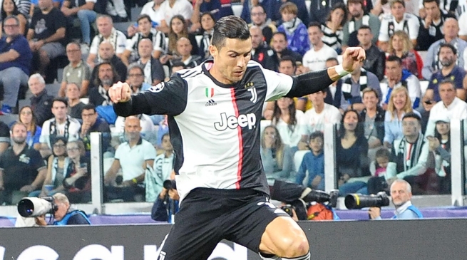 Cristiano Ronaldo selló la victoria de Juventus con un golazo ante Bayer Leverkusen