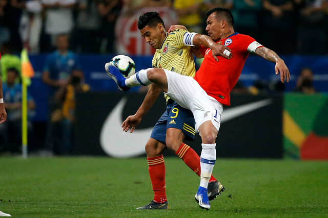 Autoridades españolas declararon partido Chile-Colombia “de alto riesgo”