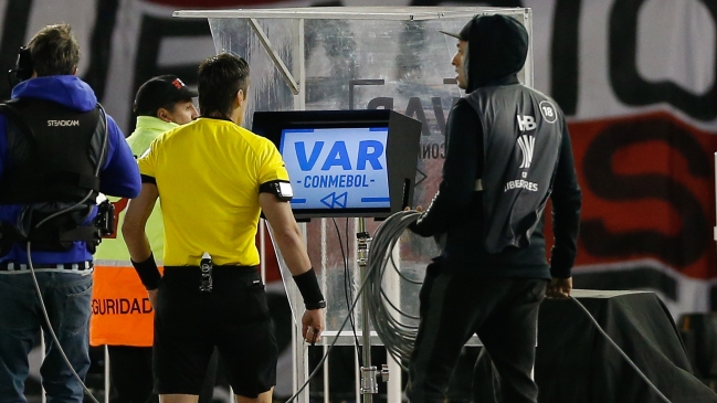 Conmebol reveló diálogo del árbitro con el VAR en el polémico penal del River-Boca