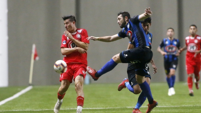 Huachipato busca los primeros puestos del torneo ante una U. La Calera que le urge un triunfo