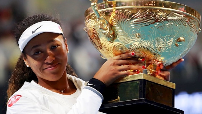 Naomi Osaka superó a Ashleigh Barty y se quedó con el título en Beijing