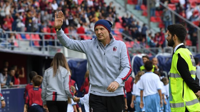Sinisa Mihajlovic tuvo emocionante regreso a las canchas junto a Bologna