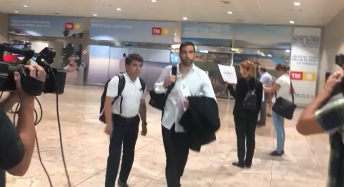 ¡Se viene la cita cumbre! Claudio Bravo llegó a Alicante para unirse a la selección