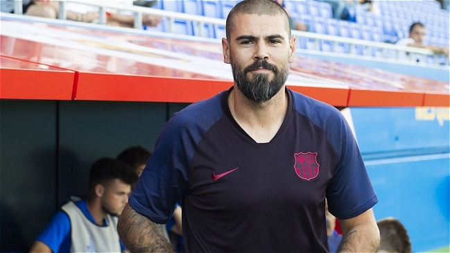 FC Barcelona destituyó a Víctor Valdés como técnico del equipo juvenil