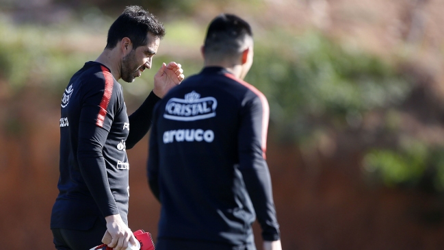 Reinaldo Rueda ensayó oncena que reunió a Claudio Bravo, Arturo Vidal y Gary Medel