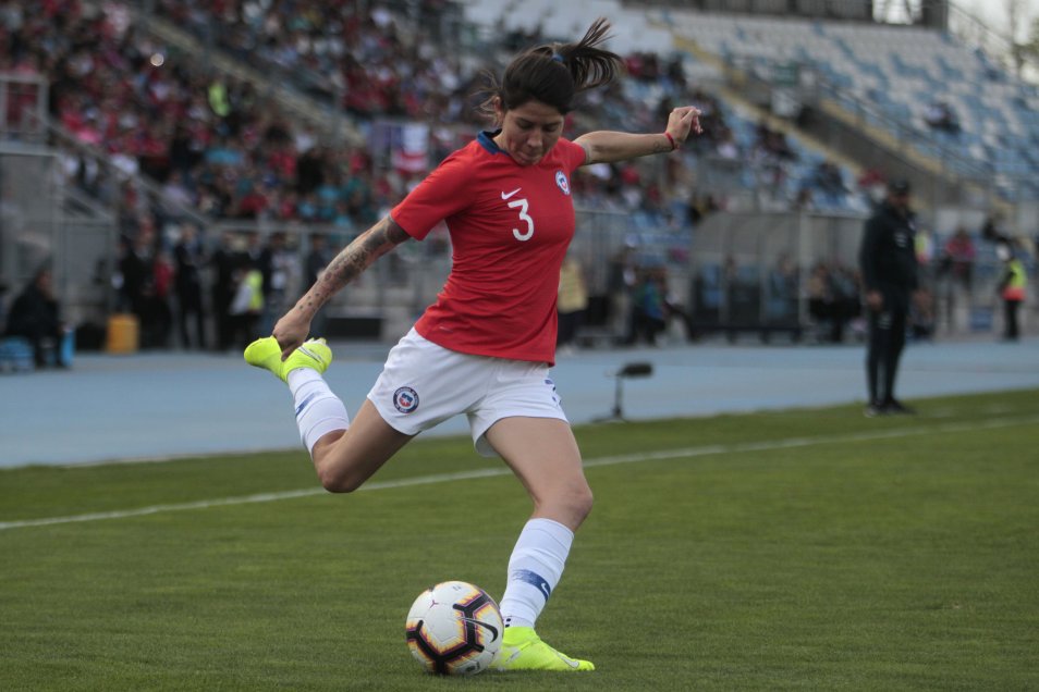 La selección chilena femenina logró contundente victoria sobre Uruguay en Rancagua