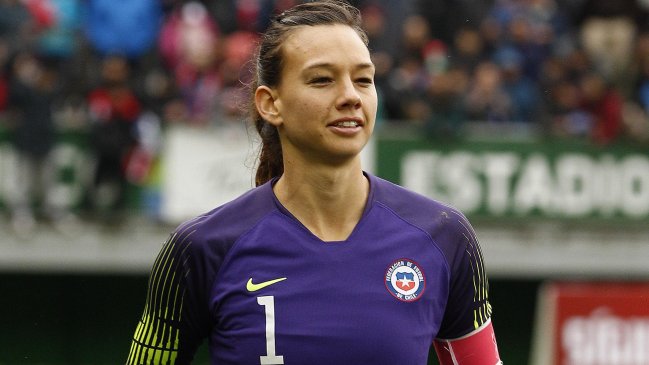 Christiane Endler: Contentas por el triunfo, pero no por como jugamos el primer tiempo