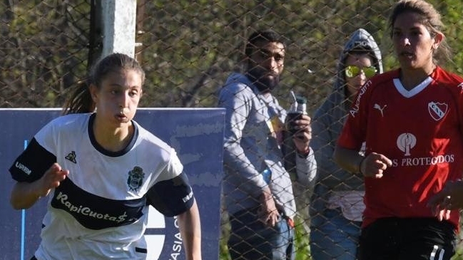 A pura técnica: El golazo viral de una jugadora de Gimnasia y Esgrima de La Plata