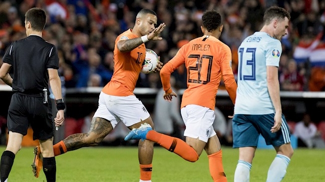 Holanda lo dio vuelta sobre el final ante Irlanda del Norte por las clasificatorias para la la Euro 2020