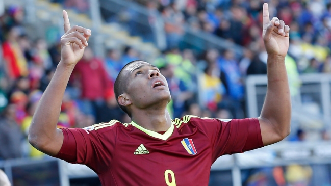 Salomón Rondón anotó un golazo de “tijera” en victoria de Venezuela sobre Bolivia
