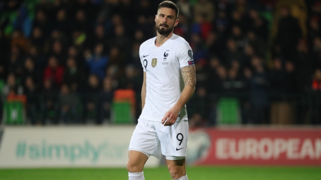 Giroud concretó un penal sobre Griezmann para darle la victoria a Francia sobre Islandia