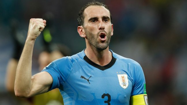 Uruguay y Perú viven un amistoso en el Centenario de Montevideo