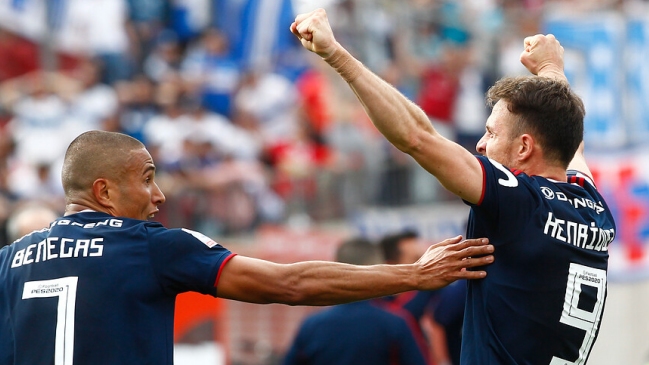 Angelo Henríquez conectó un centro para aumentar la ventaja de la U sobre Cobresal