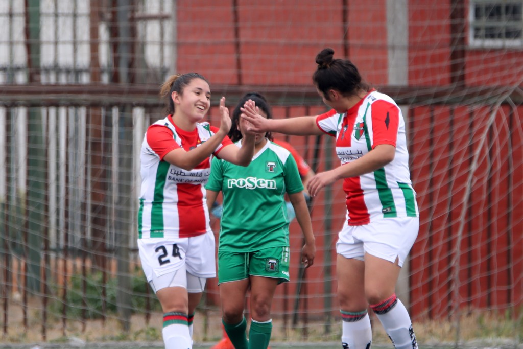 Palestino aplastó a Deportes Temuco y le metió presión a Colo Colo en el fútbol femenino