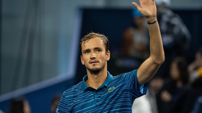 Daniil Medvedev doblegó a Alexander Zverev y se proclamó campeón en Shanghai