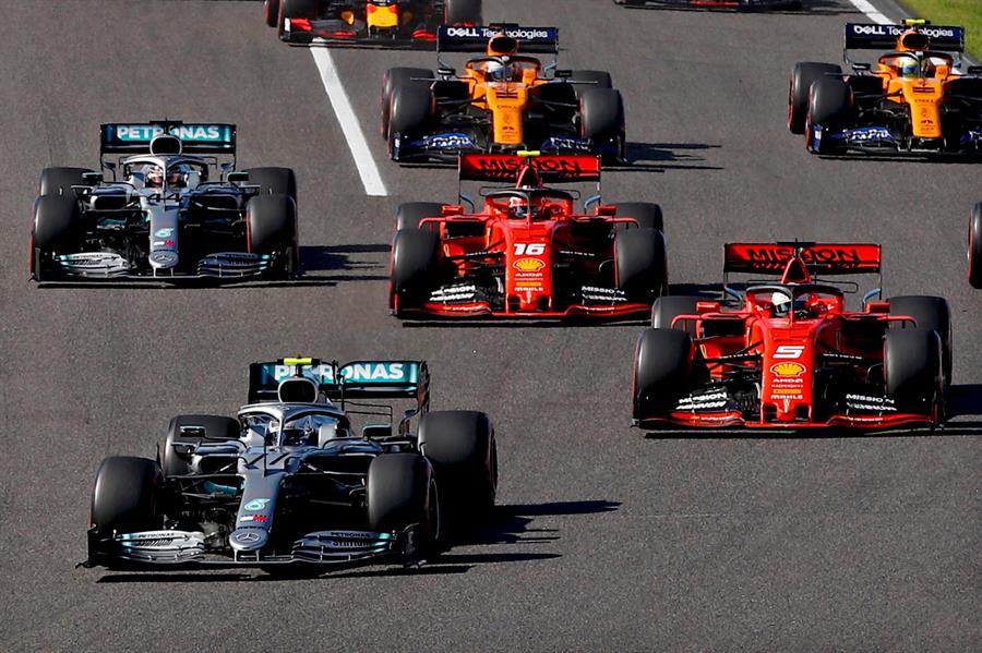 Bottas tuvo espectacular largada y dominó el circuito de Suzuka en Japón
