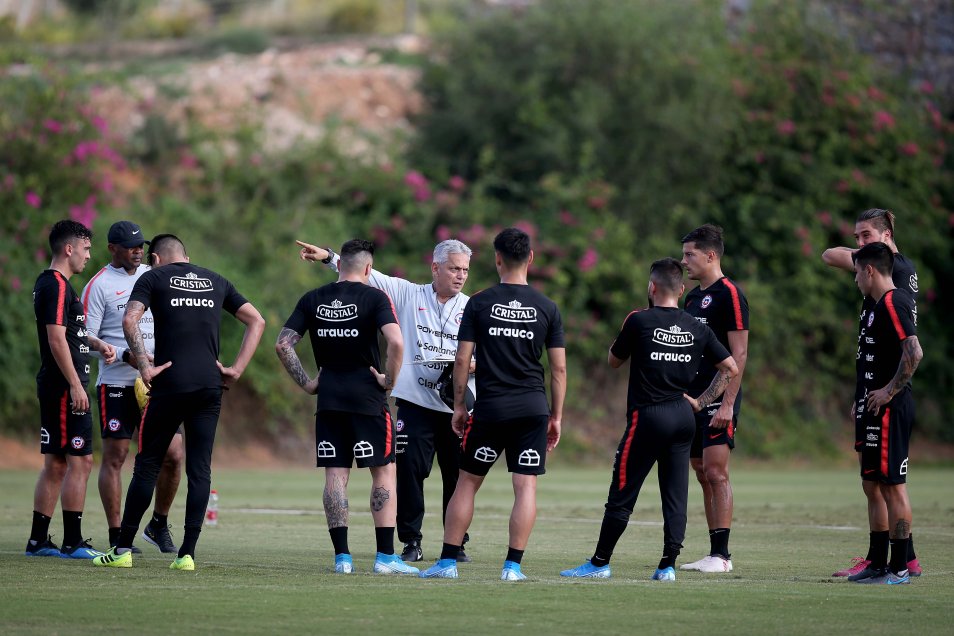 La Roja inició este domingo su preparación para el amistoso ante Guinea