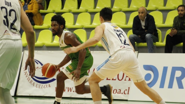 Liga Nacional: CD Castro afianzó su liderato en la Conferencia Sur con victoria sobre Puerto Varas