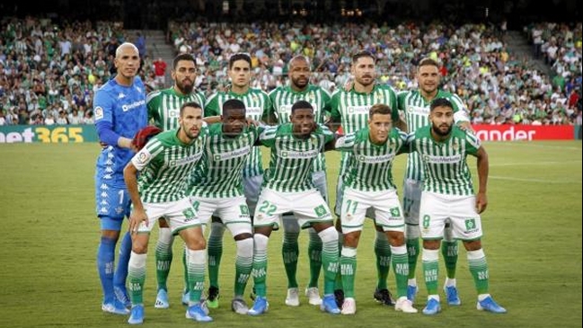 Diario español aseguró que grupo inversor chileno busca comprar acciones de Real Betis
