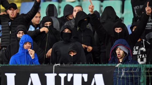 La FIFA recordó que puede ampliar a todo el mundo las sanciones por racismo