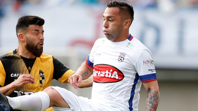 Fernando Meneses fue sancionado con cinco partidos por graves insultos a un árbitro