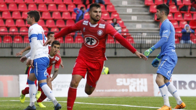 La UC cortó un largo invicto ante U. La Calera y complicó su sueño de campeonar ante Colo Colo