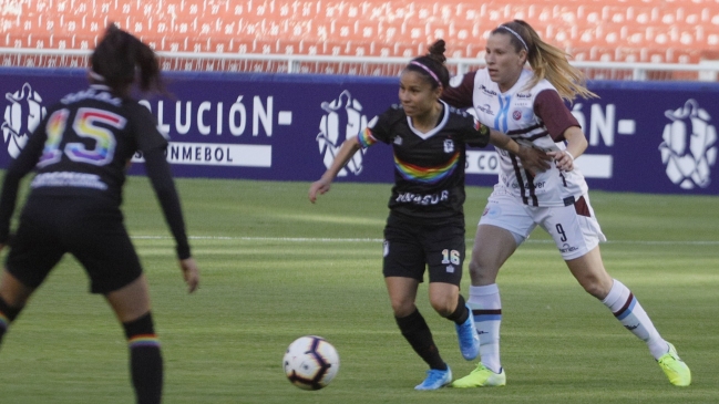 Santiago Morning enfrenta a Municipalidad Distrital de Majes en la Libertadores femenina