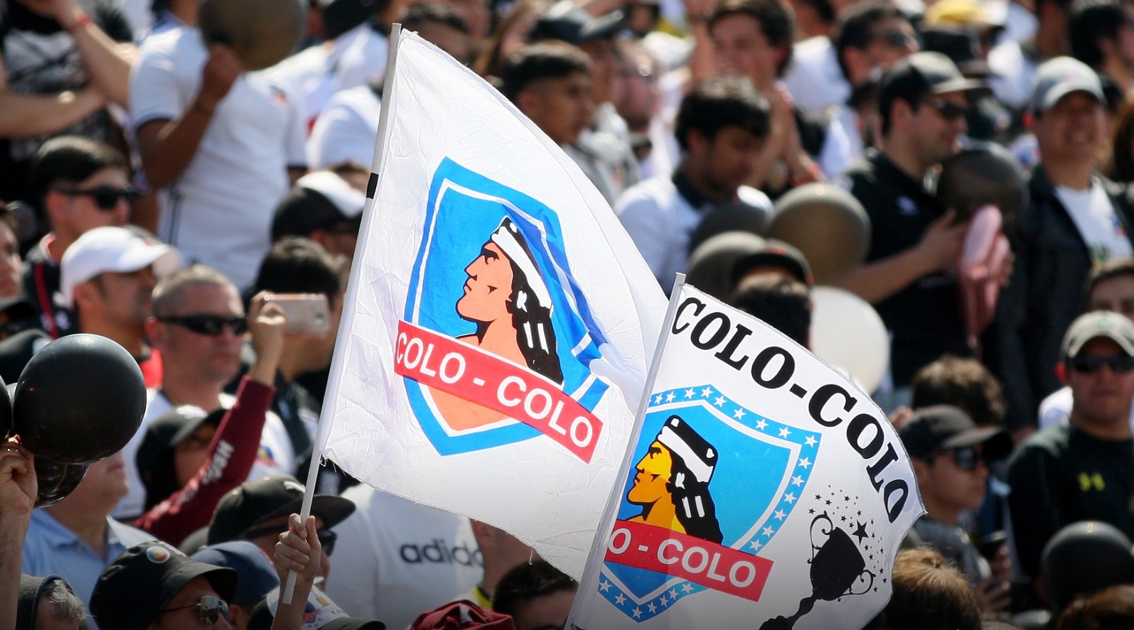 Colo Colo: Apoyamos la defensa de las libertades y condenamos el uso de la violencia para imponer ideas