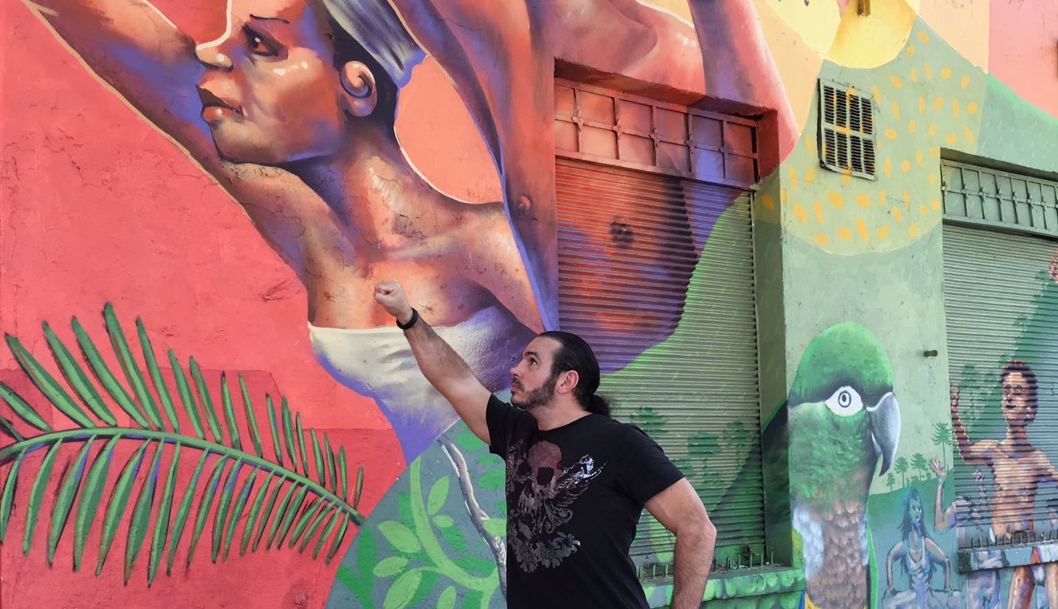 Estrellas de WWE enviaron mensajes de apoyo a Chile por manifestaciones