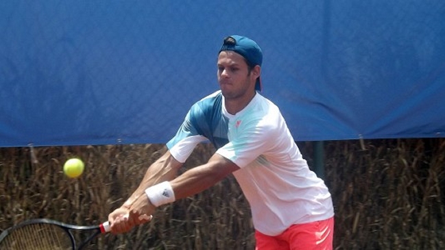 Esteban Bruna clasificó a octavos de final en el M15 de Junin