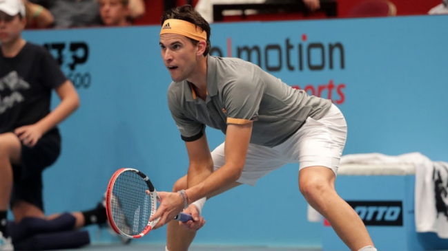 Dominic Thiem pasó a semifinales en Viena tras retiro de Pablo Carreño