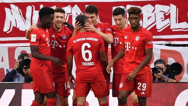 Bayern Munich ganó y tomó provisionalmente el liderato de la Bundesliga