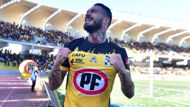 Mauricio Pinilla celebró discurso de Karla Rubilar y llamó a “no más violencia”