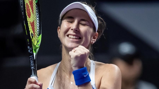 Bencic batió a Kvitova y mantuvo opción de avanzar a semifinales en las Finales de la WTA