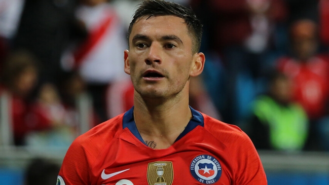 Charles Aránguiz: No le creo ni a los Carabineros ni a los milicos